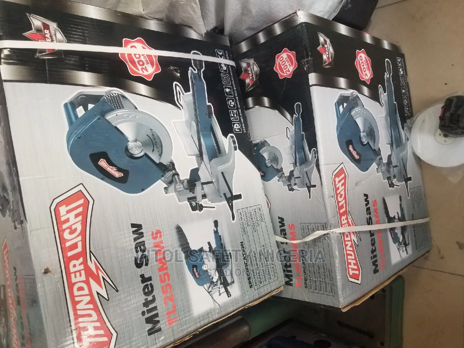 Miter Saw Machine