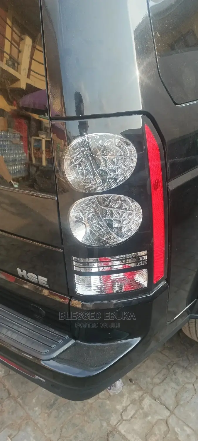 Discovery 4 Tail Light