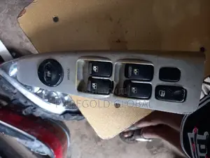 Cerato Glass Control Button