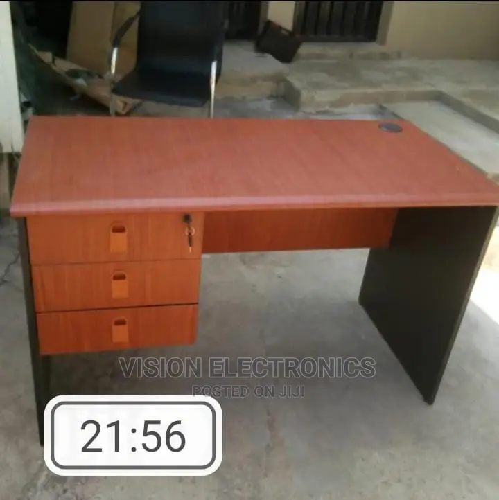Office Table 001