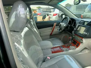 Toyota Highlander Limited 2011 Black