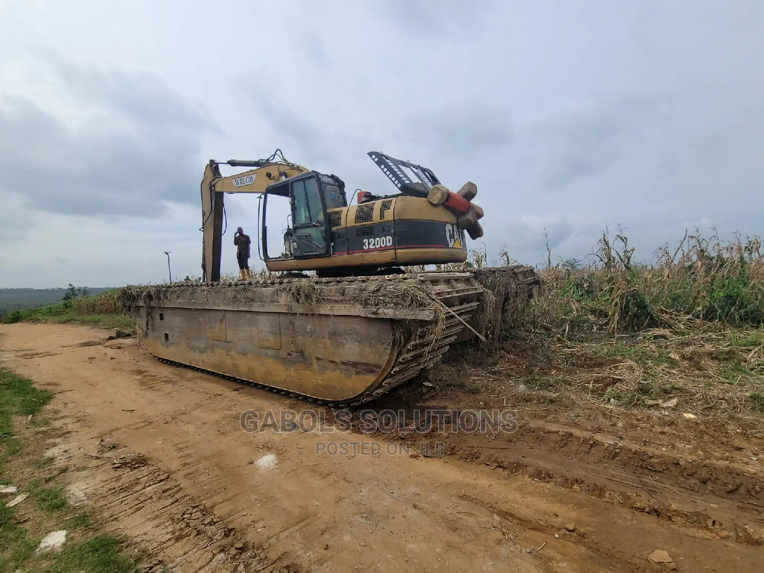Swamp Buggy Chattering Services
