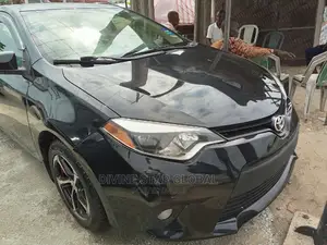 Toyota Corolla 2015 Black