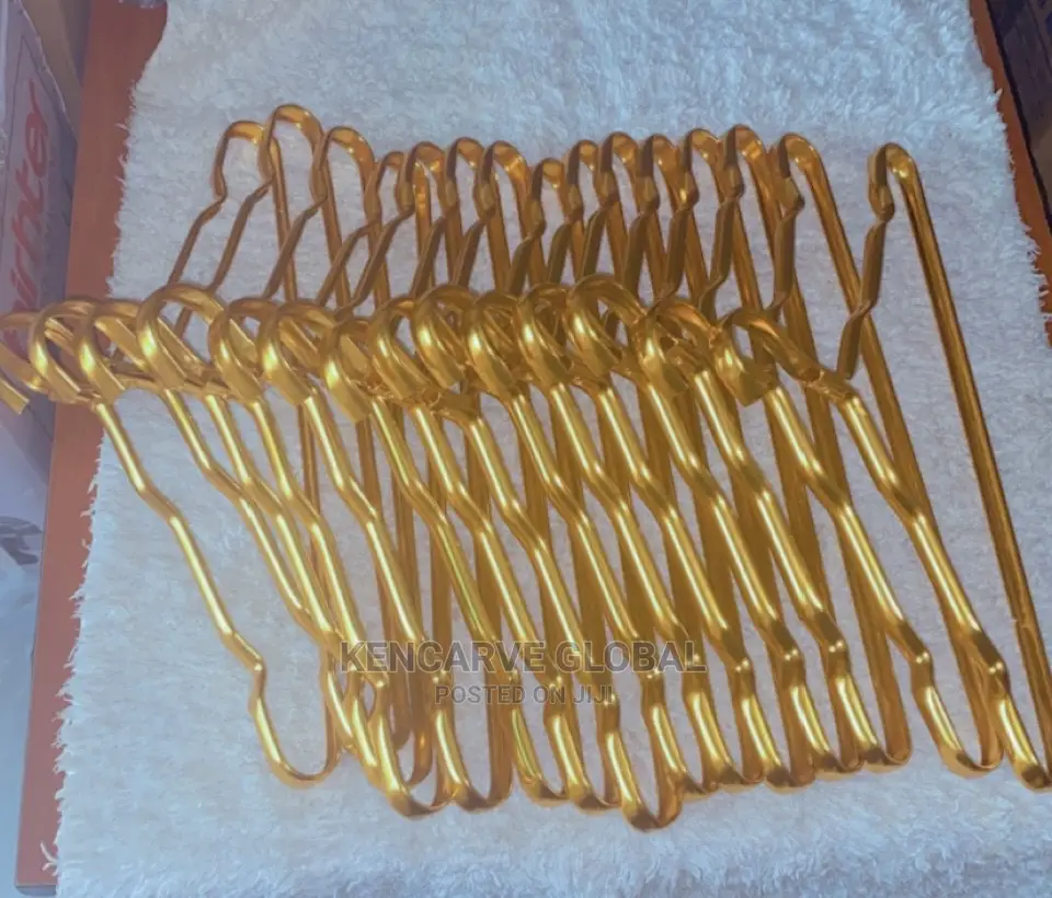 Metal Gold Hanger