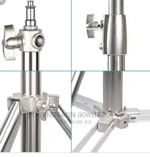 Silver Light Tripod
