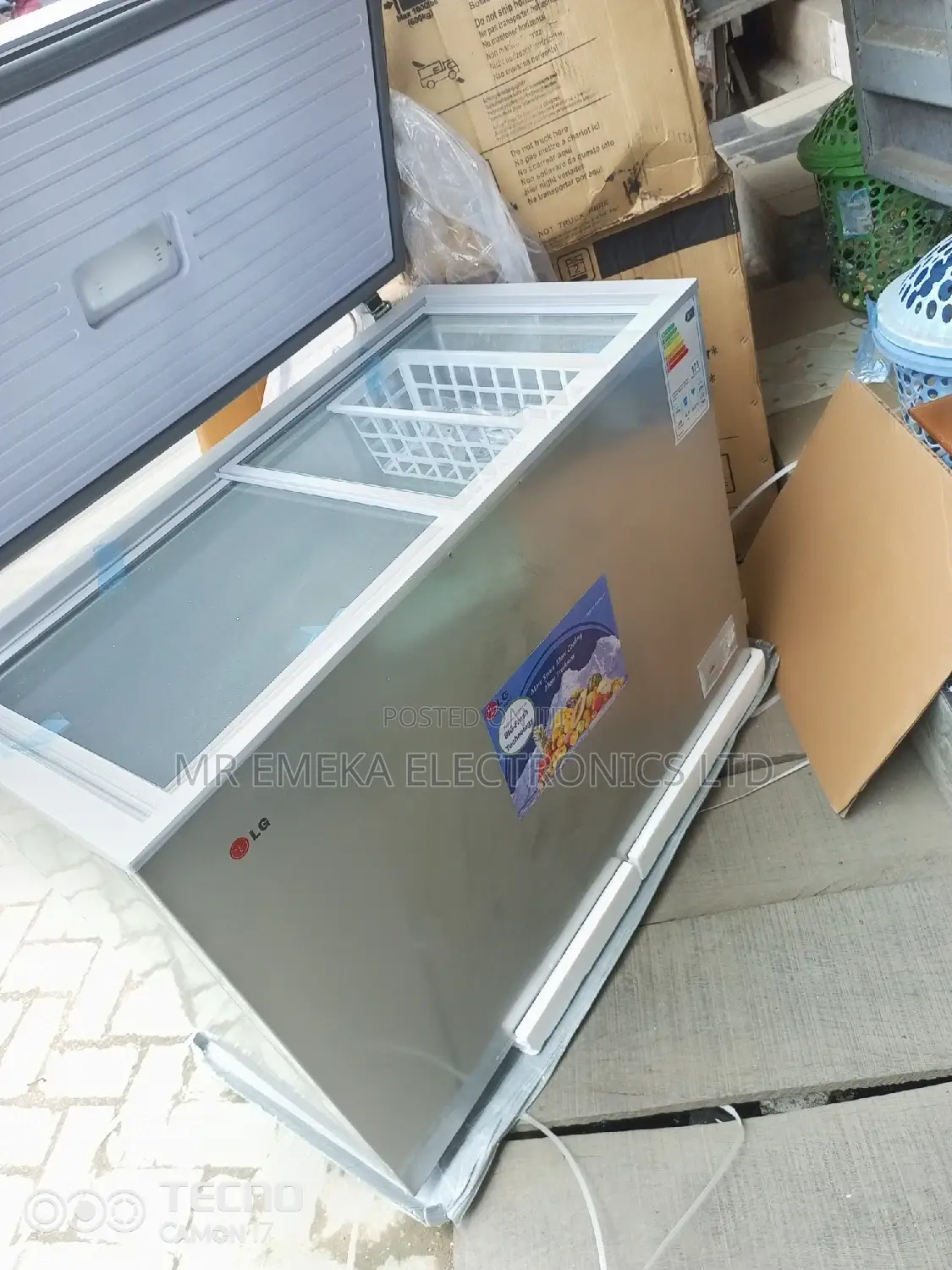 LG 390L Chest Freezer