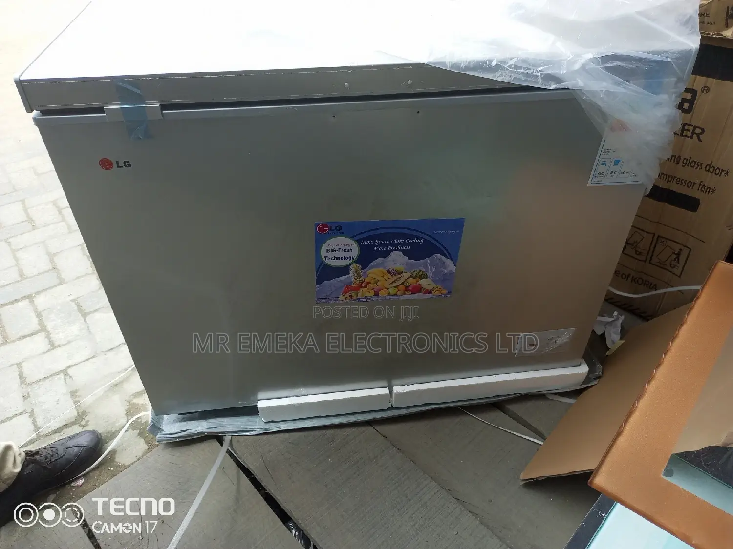 LG 390L Chest Freezer
