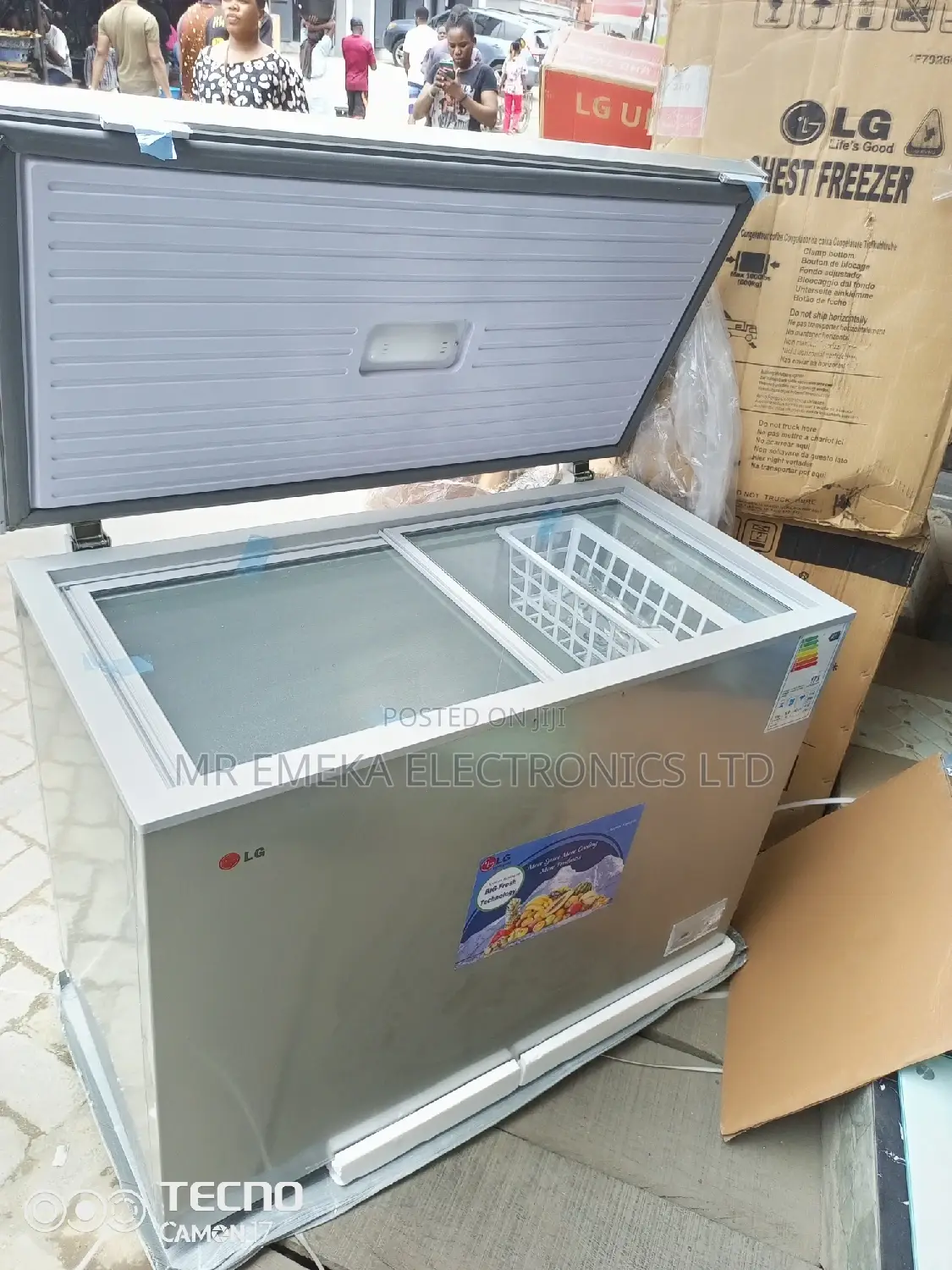 LG 390L Chest Freezer