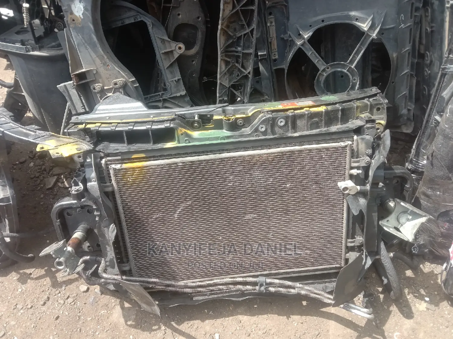 Front Cut Audi A6l 2010