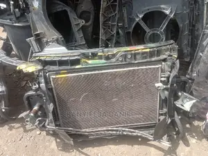 Front Cut Audi A6l 2010