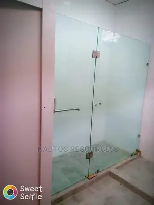 Bath Up Cubicles