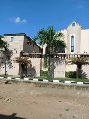 5bdrm Duplex in Governor Road Ikotun for sale
