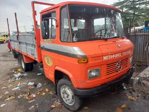 Mercedes Truck 608 Red 15feet