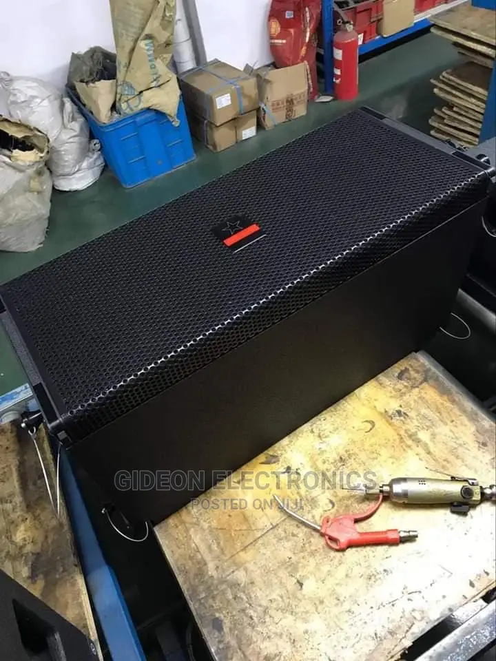 Line Array Speakers.