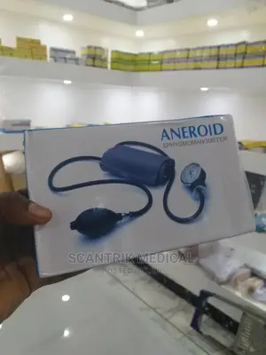 High Quality Aneroid Sphygmomanometer (Blood Pressure Cuff)