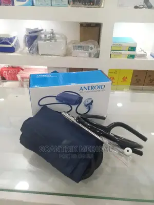 Aneroid Sphygmomanometer: Thigh, Adult