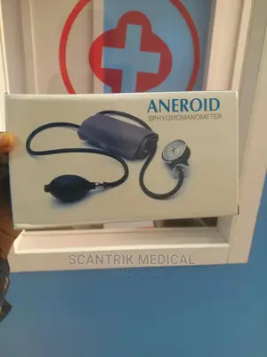 Hospital Qu Adult Deluxe Aneroid Sphygmomanometer