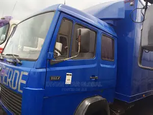 Mercedes-Benz 1117