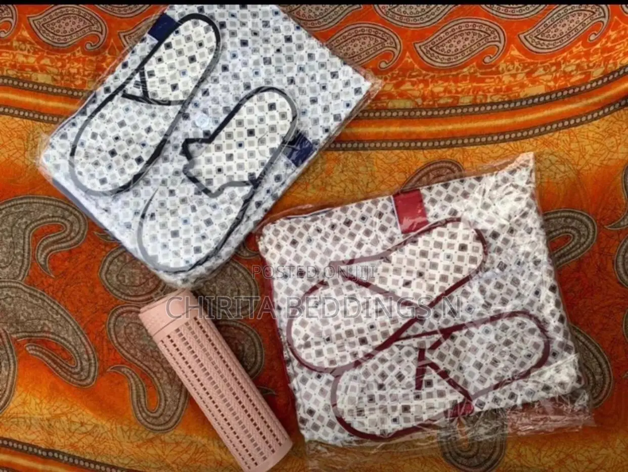 Pyjamas for Unisex