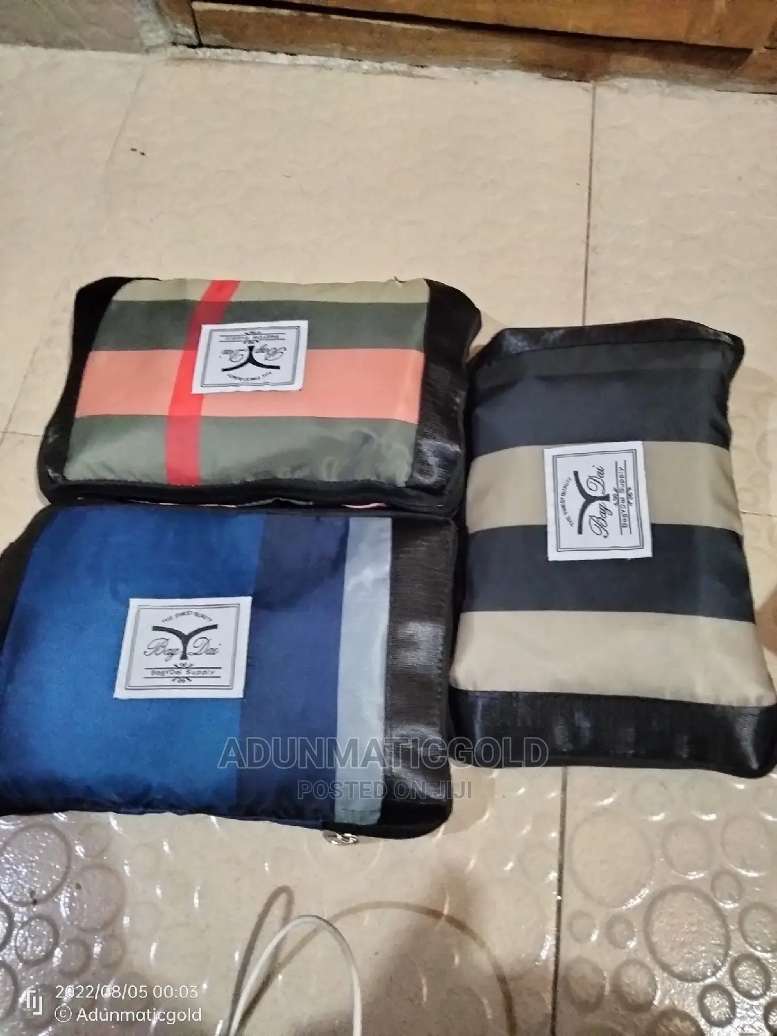 Traveling Multipurpose Bag