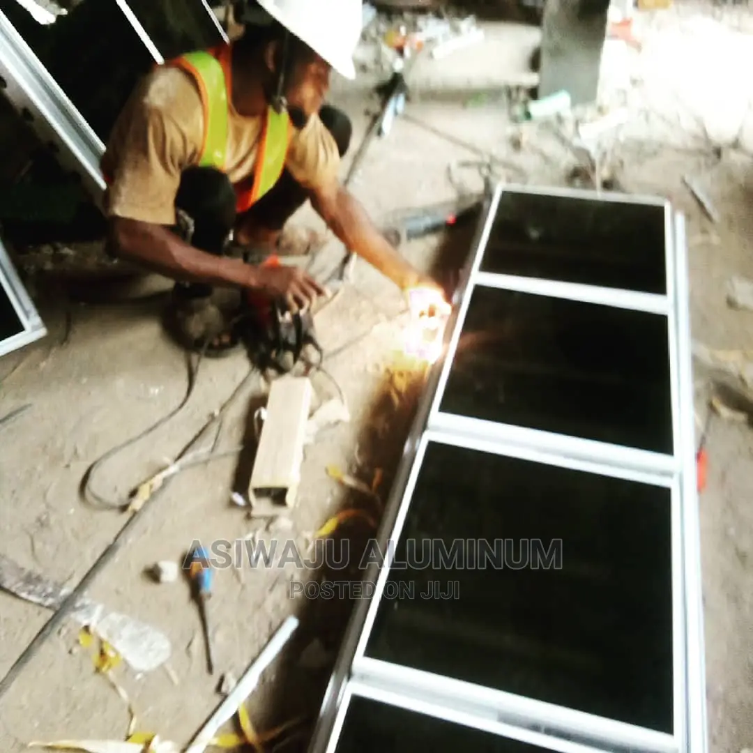 Aluminum Frameless Glass