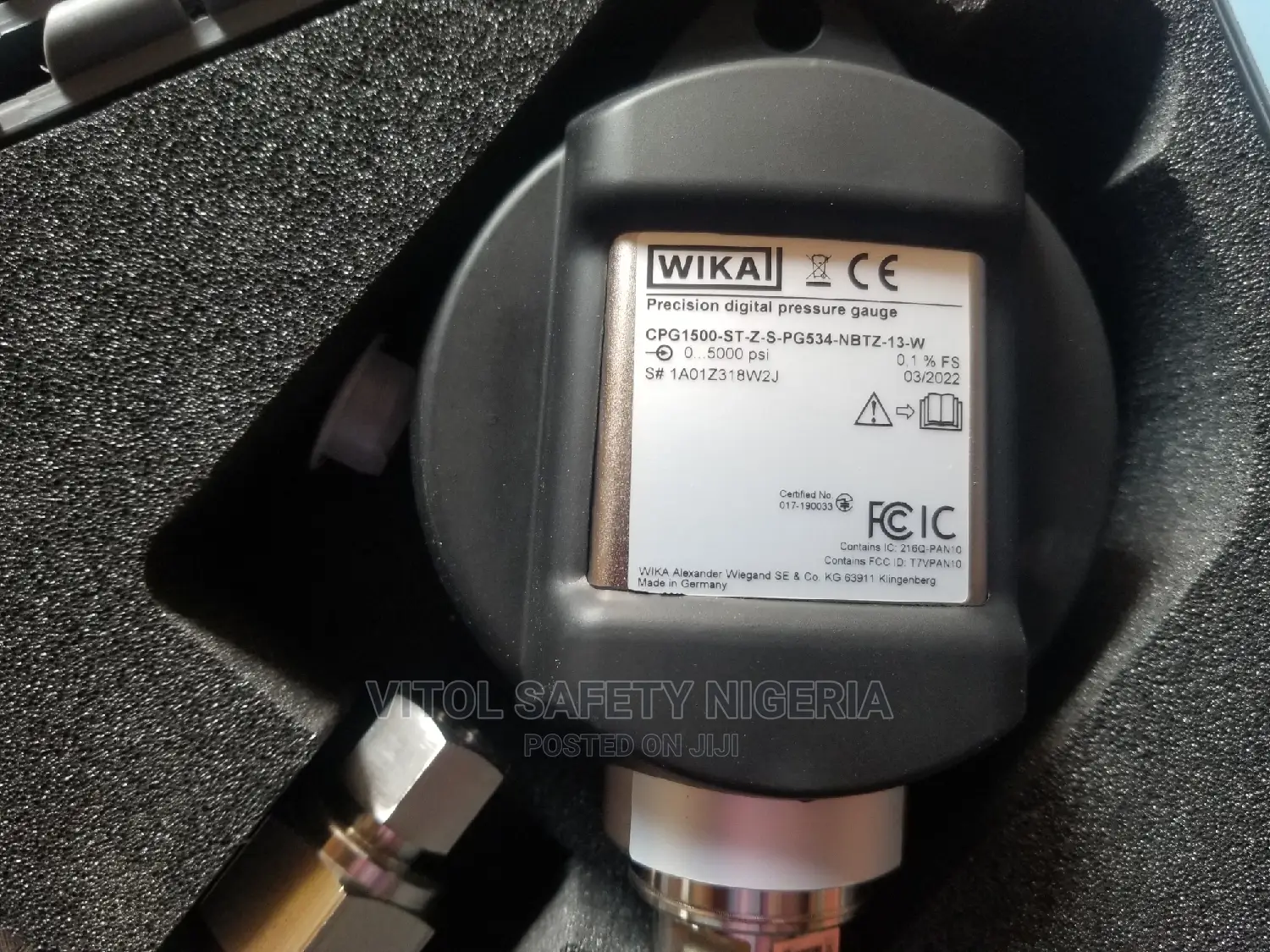 Pressure Calibrator With Pump