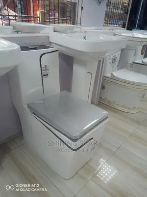 Patterned England Toilet Set