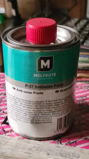 Molykote P-37