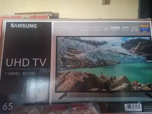 Samaung 65 Smart Tv