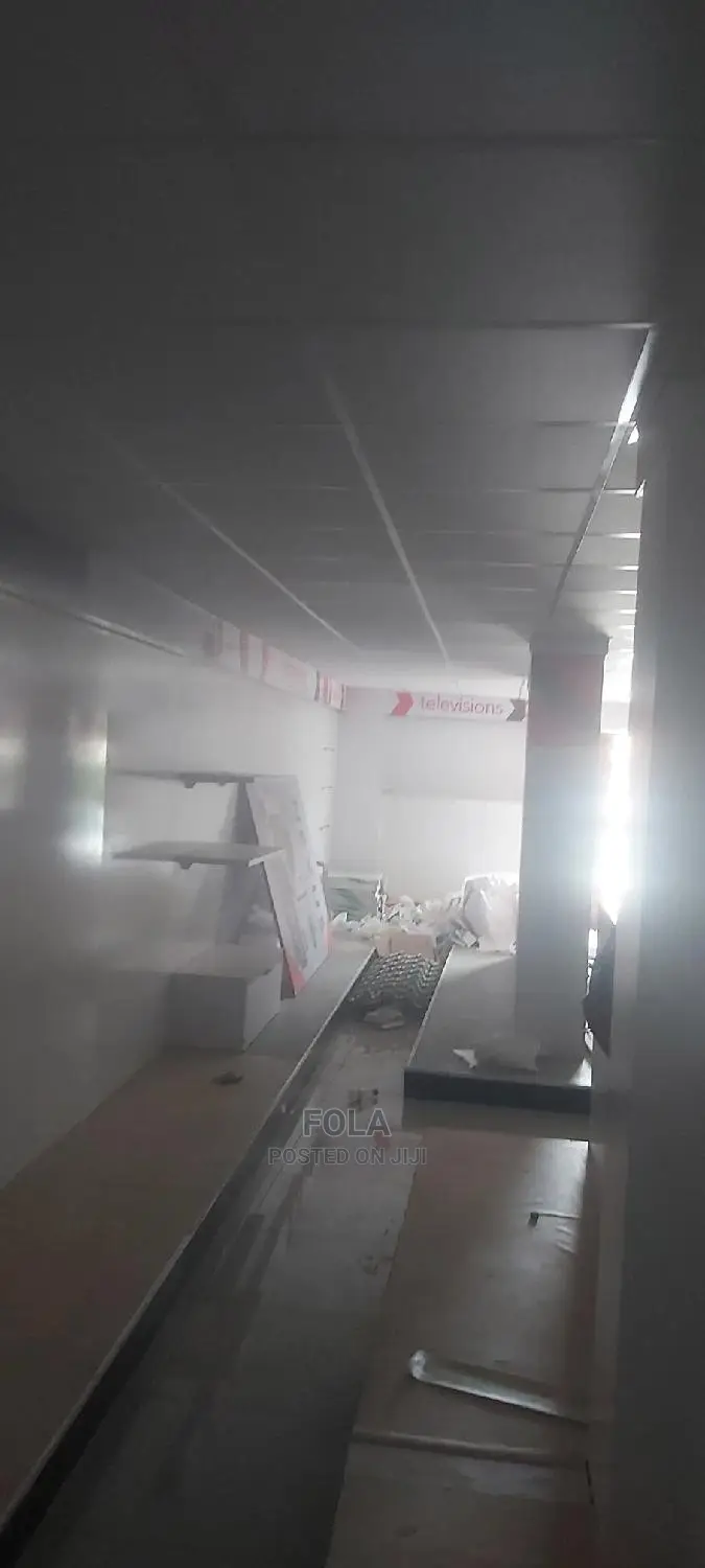 Suspended Ceilings With Grids