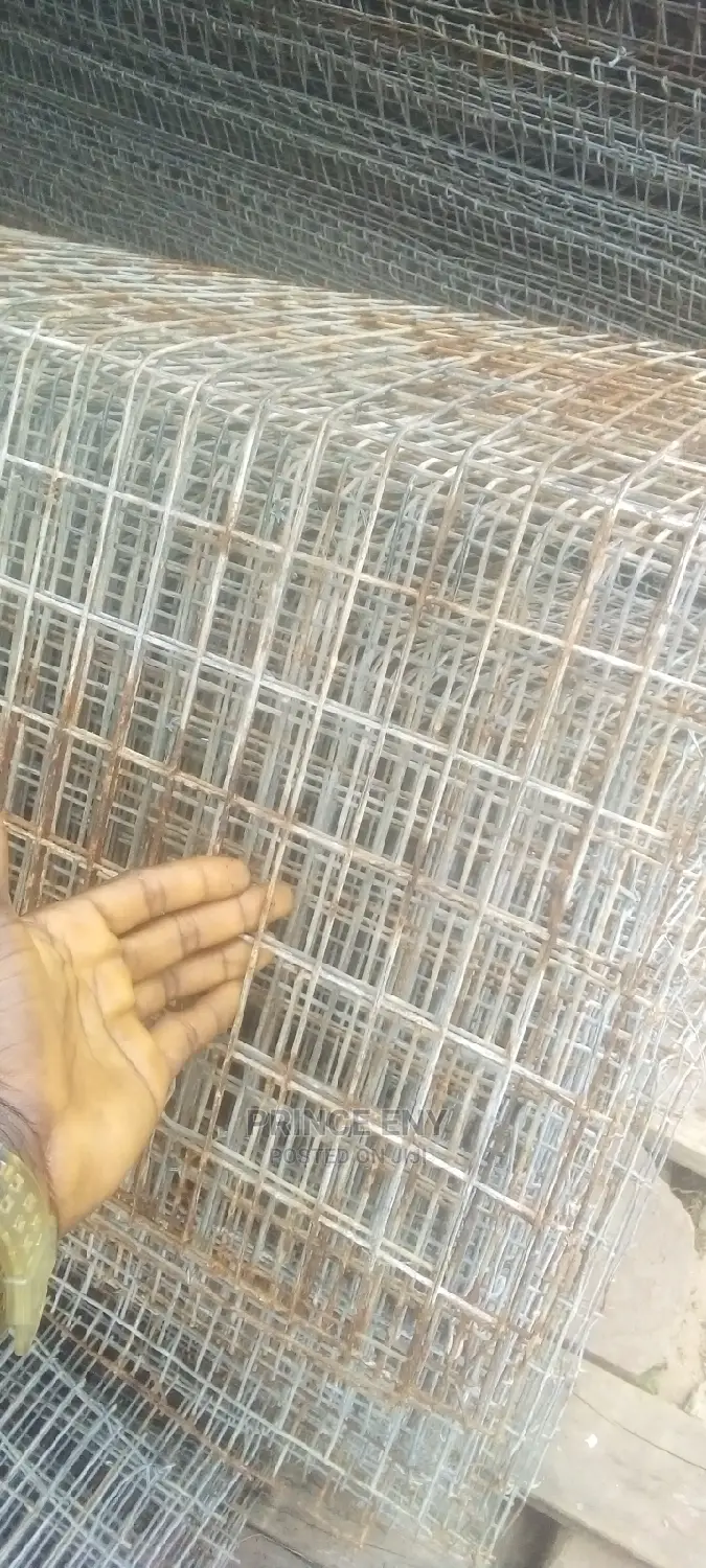 Fairly Used Layers Cage