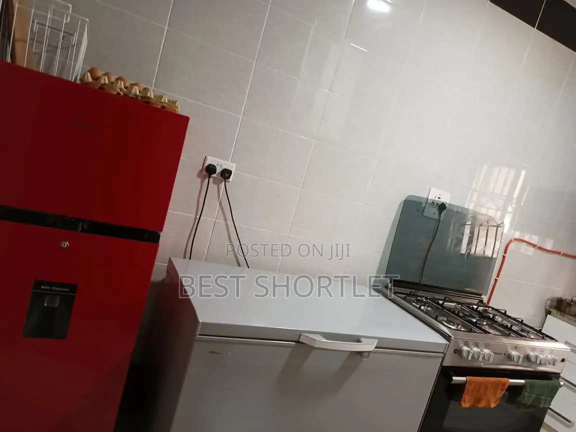 Spacious 1 Bedroom in a Shared Space