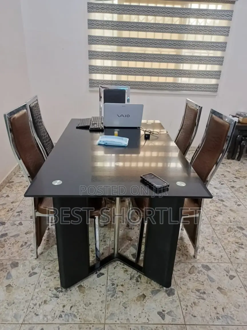 Spacious 1 Bedroom in a Shared Space
