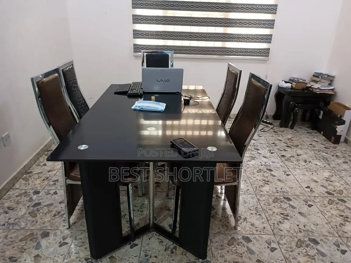 Spacious 1 Bedroom in a Shared Space