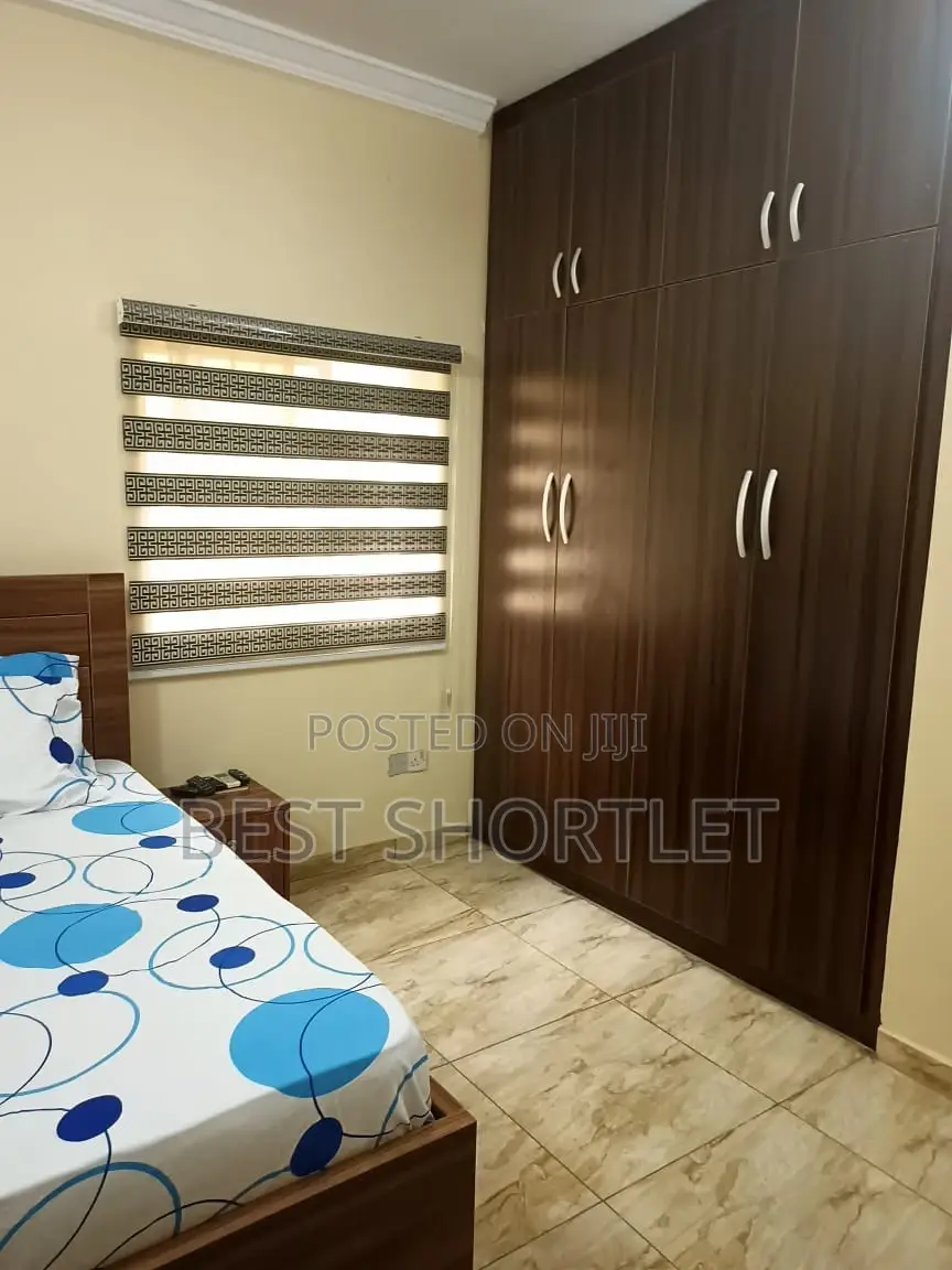 Spacious 1 Bedroom in a Shared Space