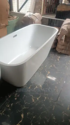 High Qlity Free Standing Italian Bathub at Affordable Price's