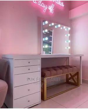 Vanity Mirror Inspiration With Lights (Dresser Set)