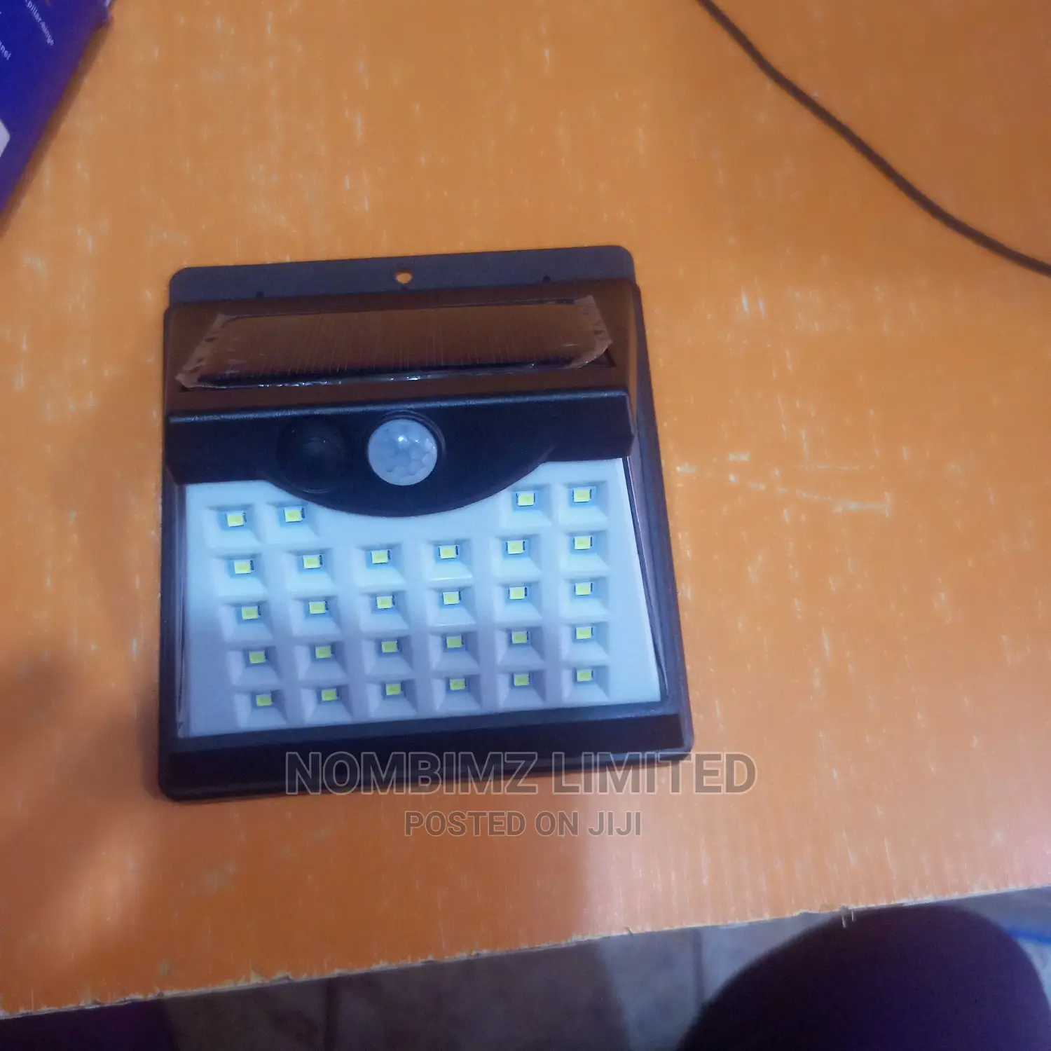 Nombimz Solar Powered Led Wall Light