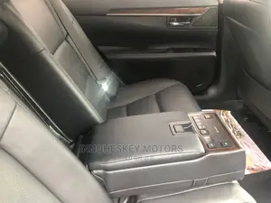 Lexus ES 350 FWD 2015 Silver