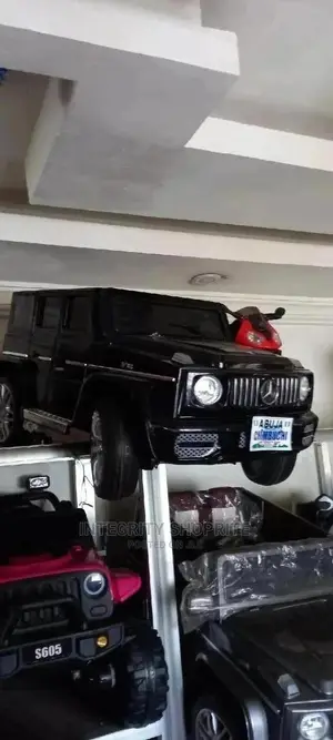 Luxury Suv and Remote Control