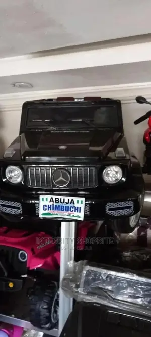 Luxury Suv and Remote Control