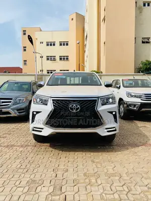 Complete Upgrade Hilux 2017