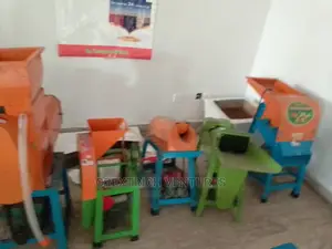 Mini Corn Thresher Machine