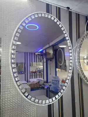 Round LED Crystal Mirror