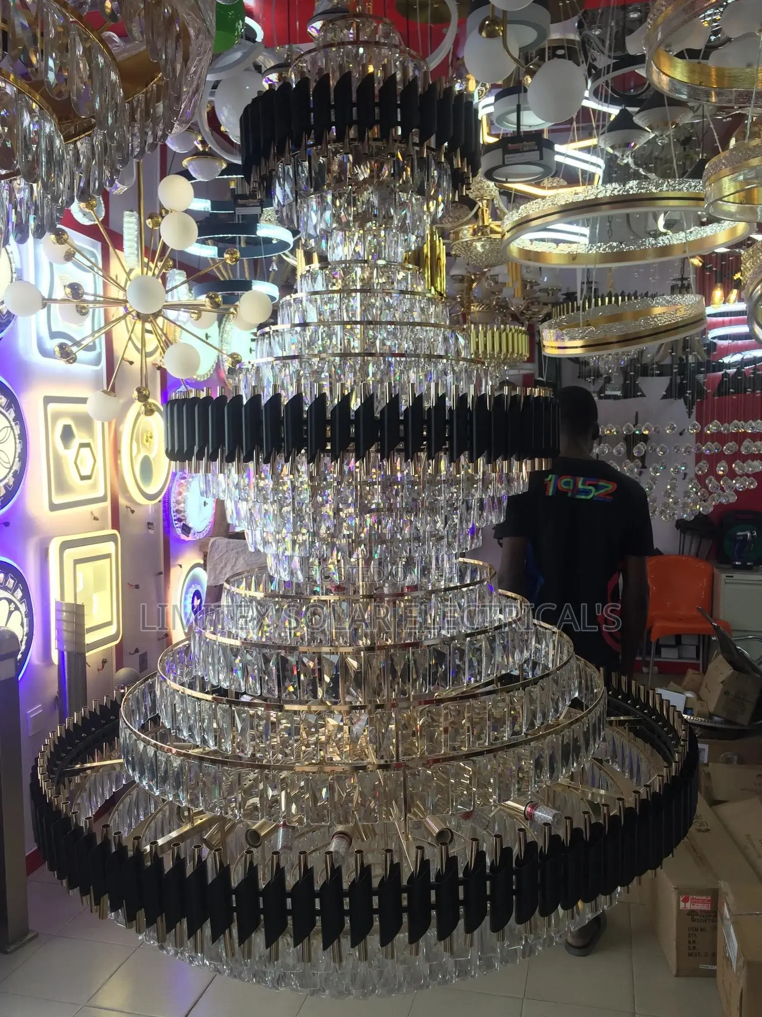 High Quality Crystal Chandelier by 1200