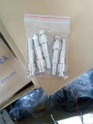 Pack of 100 PCS of BNC Connectors for CCTV Cameras