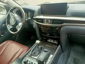 Lexus LX 570 AWD 2016 Gray