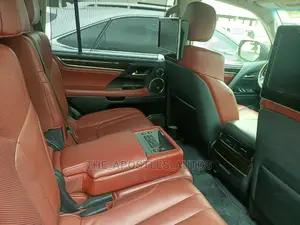 Lexus LX 570 AWD 2016 Gray
