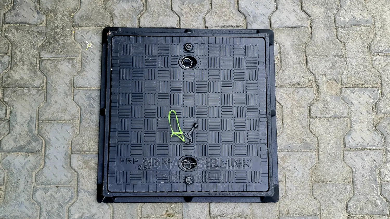 Manhole Cover 60x60 + Key