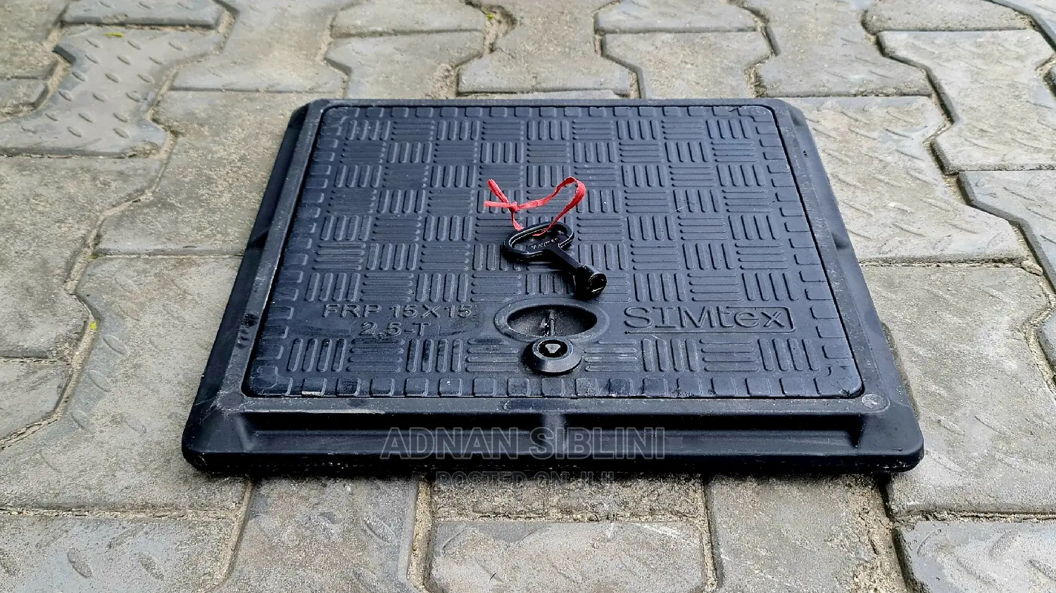 Manhole Cover 40x40 + Key